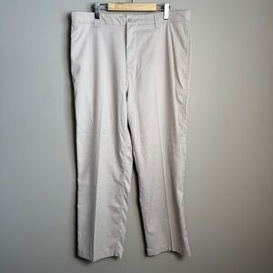 Dockers Tour Men's Chino Casual Dress Pant Cream/Gray Size‎ Tag: 36x30 Golf